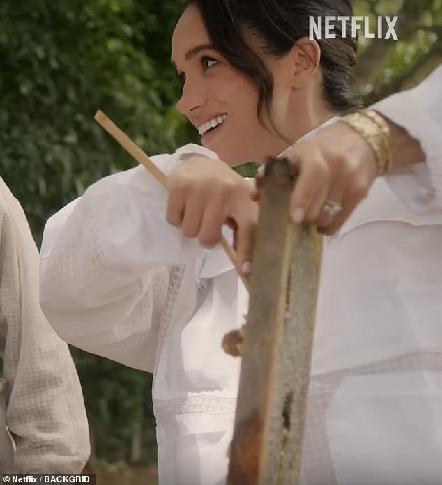 Meghan en train de faire de l'apiculture dans la bande-annonce de Netflix publiée jeudi