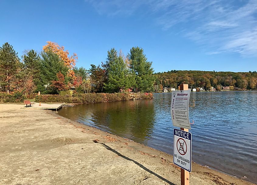 Parc d'État de Lake Wyola à Shutesbury, Massachusetts.