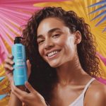 Découvrez l’ingrédient magique à ajouter à votre après-shampoing pour des cheveux éblouissants !