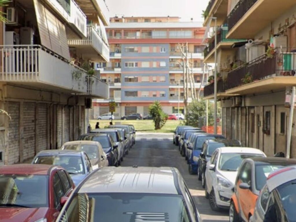 Ostia : Une vie brisée par la drogue et un jeune de 19 ans tué, la chasse à l’homme est lancée.