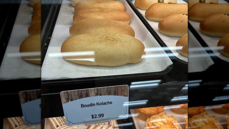 Kolache au boudin en vitrine