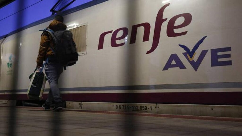 Le AVE s’arrête sans freins à la gare !