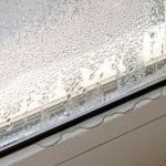 Adoptez ce geste malin dès aujourd’hui pour dire adieu à la condensation sur vos vitres cet hiver !