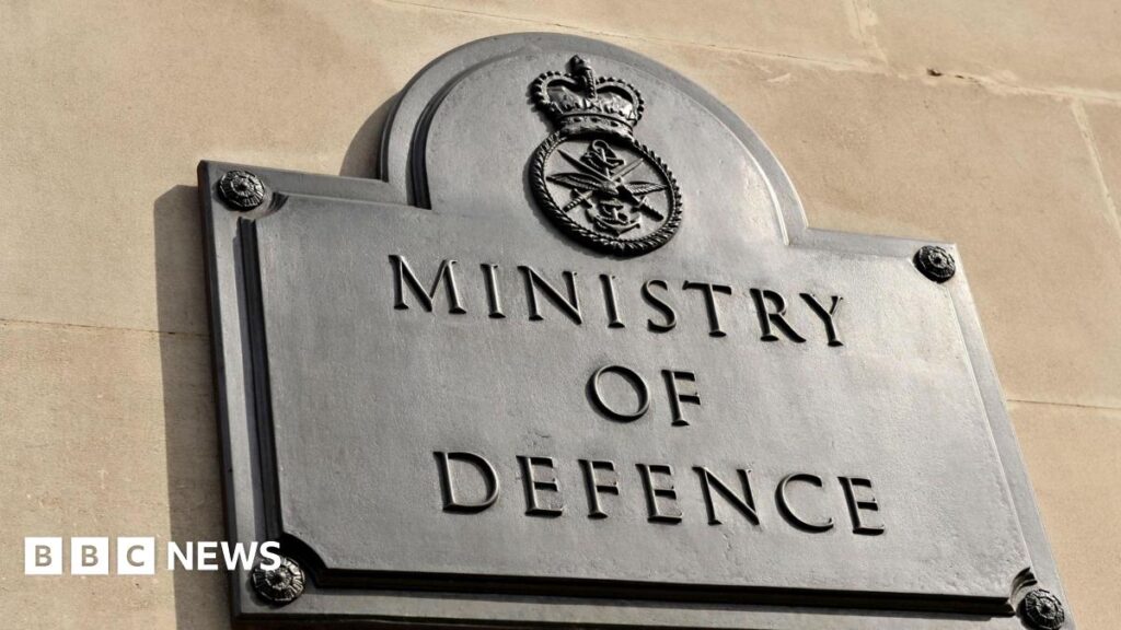 Enquête sur des allégations de hackers russes ayant volé des fichiers militaires