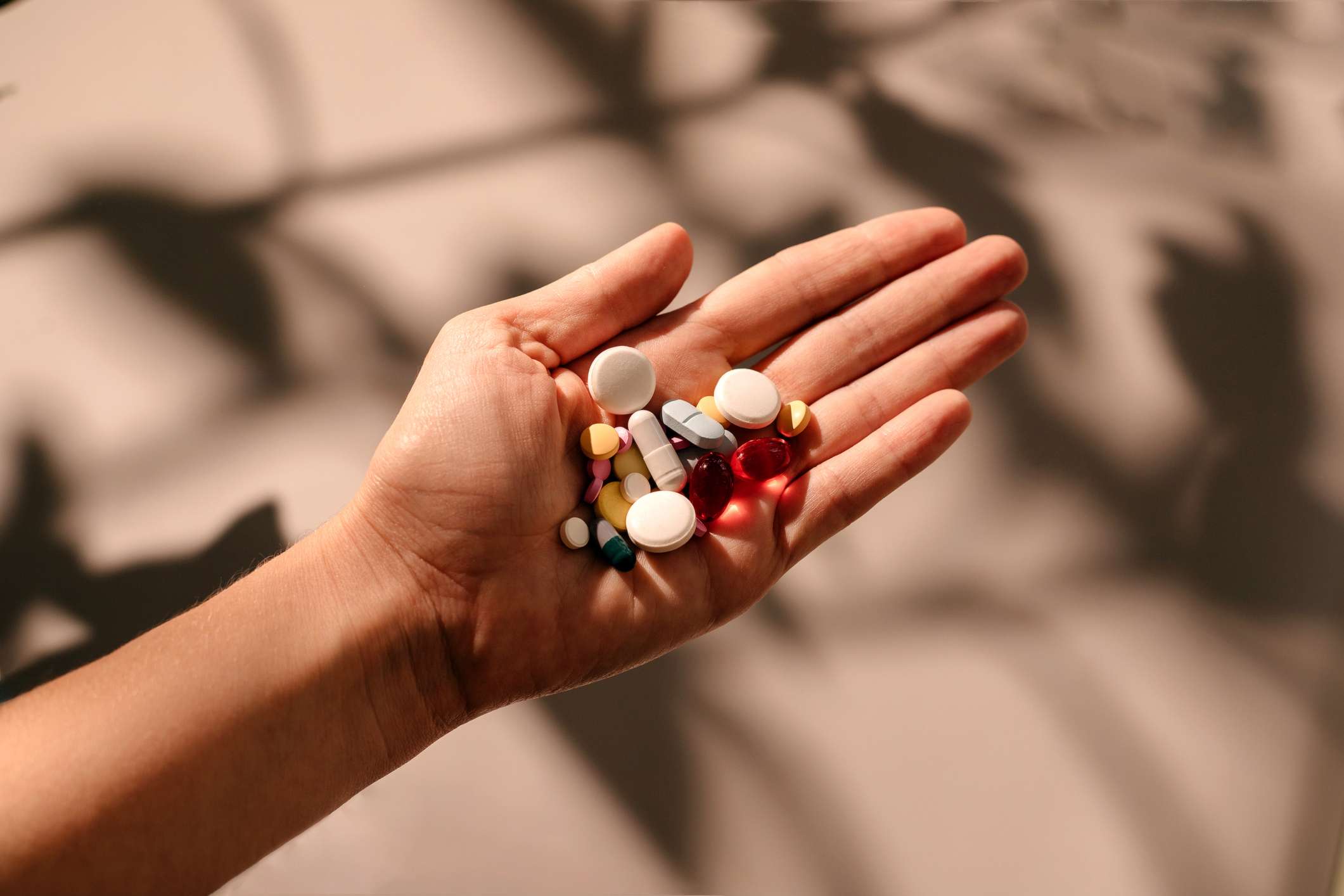 5 Compléments et Médicaments à Éviter avec la Vitamine C