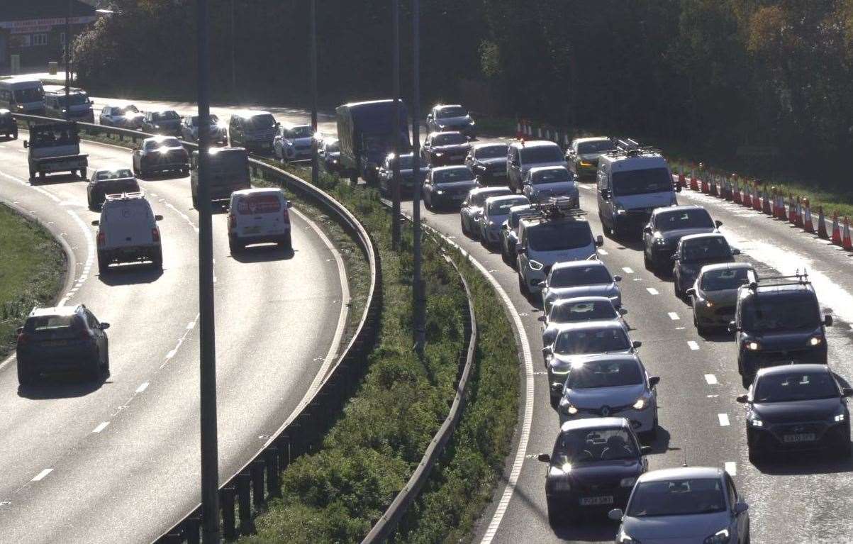 Les travaux sur Bluebell Hill auront lieu la nuit suite à des réactions de la part des automobilistes.