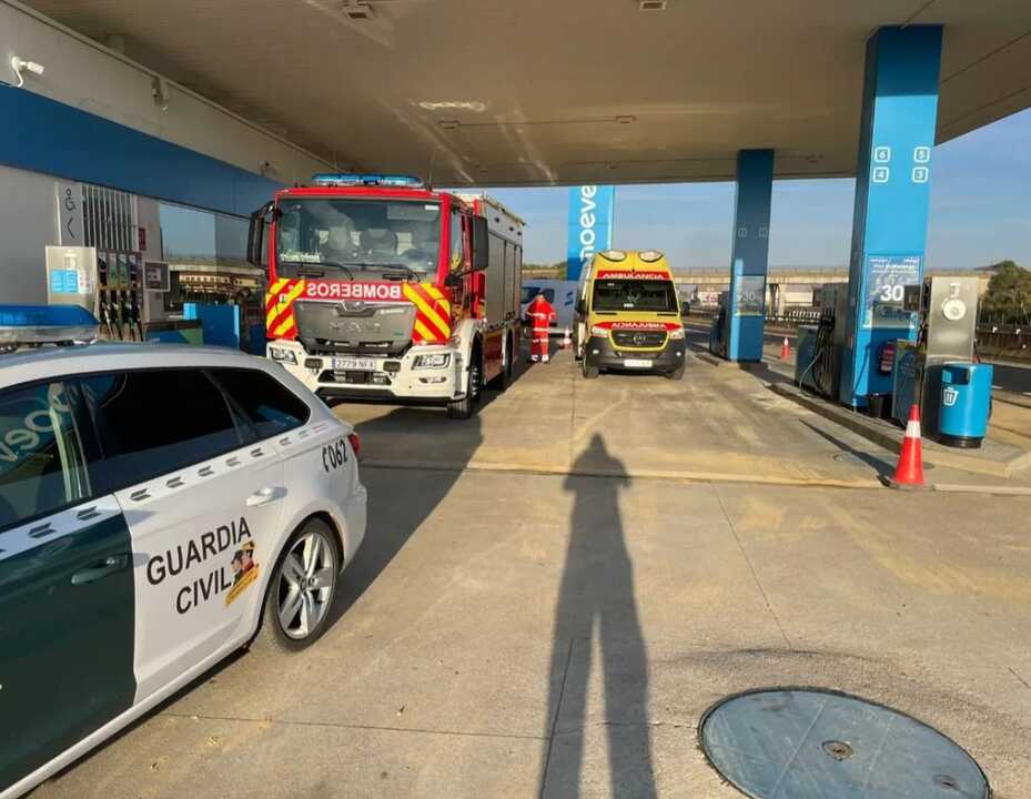 Incendie maîtrisé dans le tableau électrique de la station-service de San Esteban del Molar