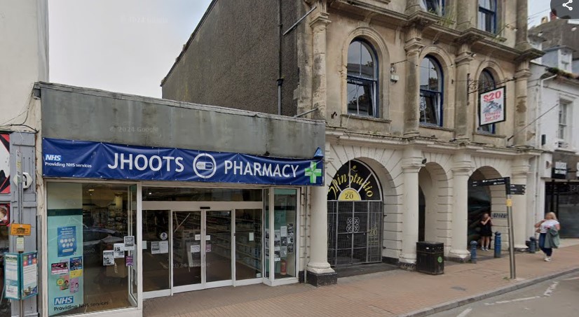 Pharmacie Jhoots à Ilfracombe