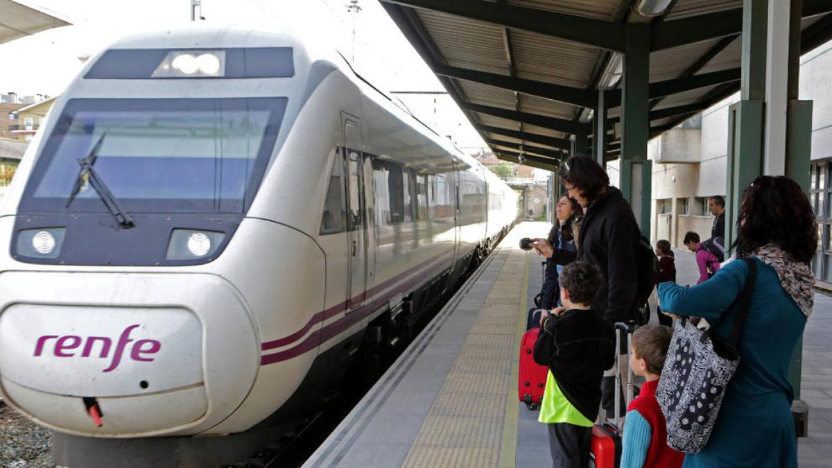 Renfe adapte les horaires des trains entre Madrid et Navarra