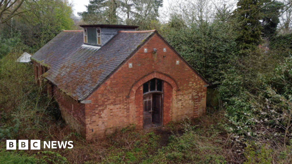 Transformation de la Morgue de Cheddleton en maison de vacances rêveuse