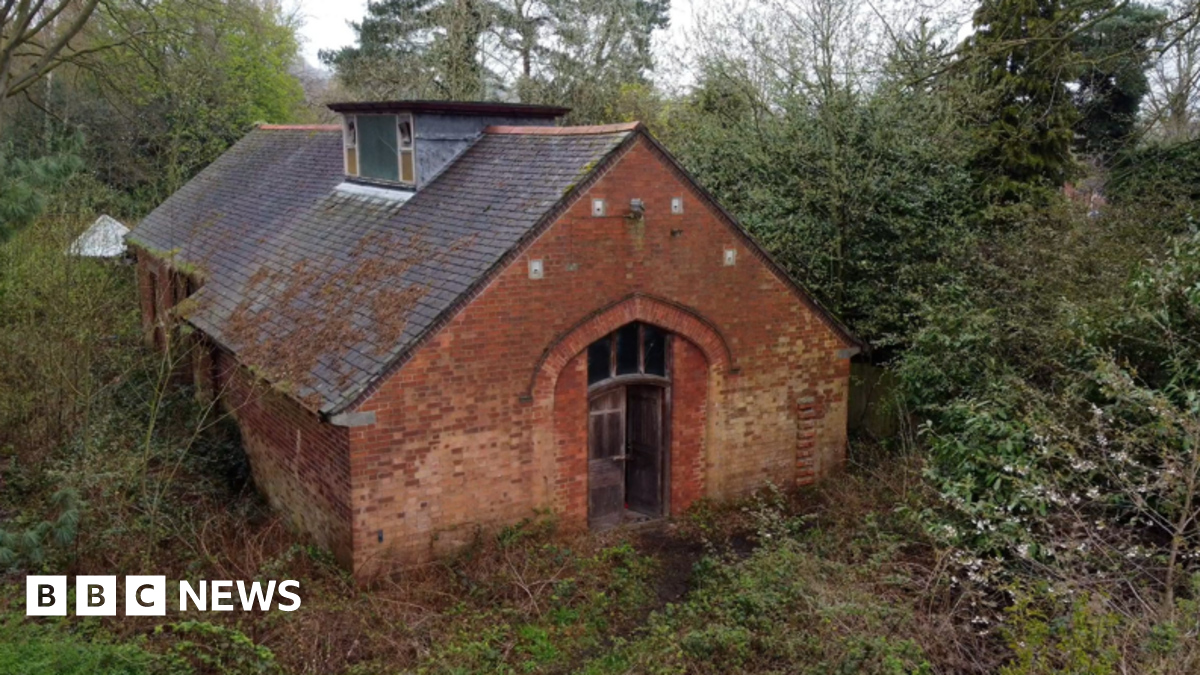 Transformation de la Morgue de Cheddleton en maison de vacances rêveuse