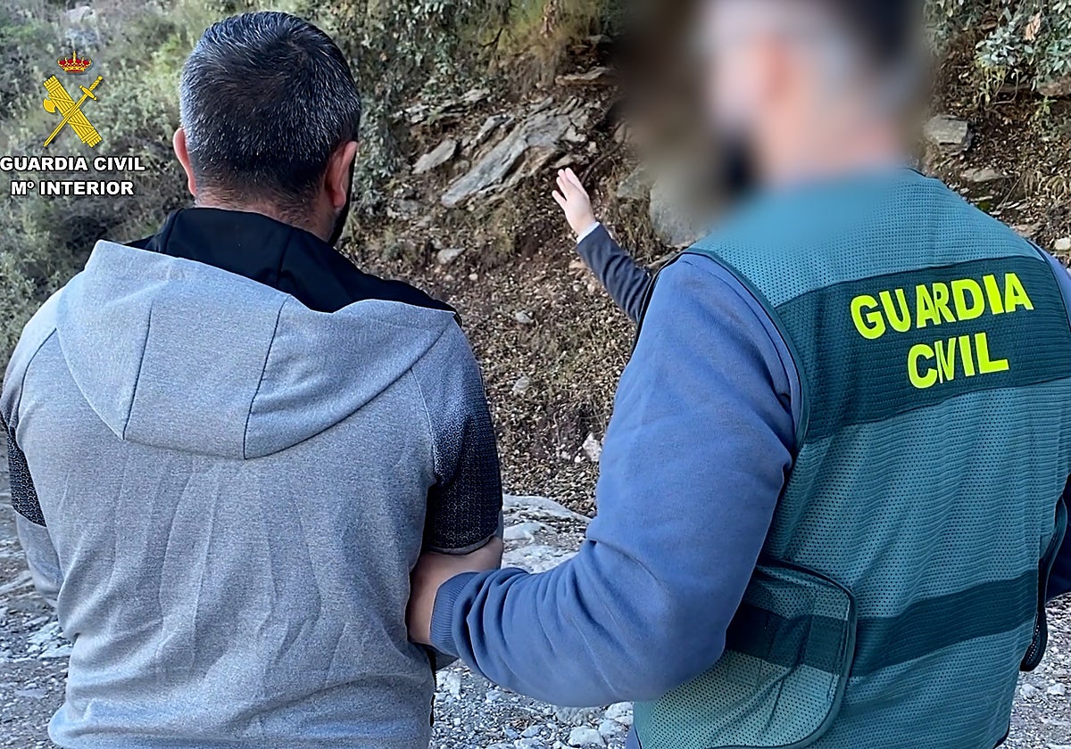 Triangle amoureux tragique à Gaucín : un meurtre au garrot et des fausses pistes