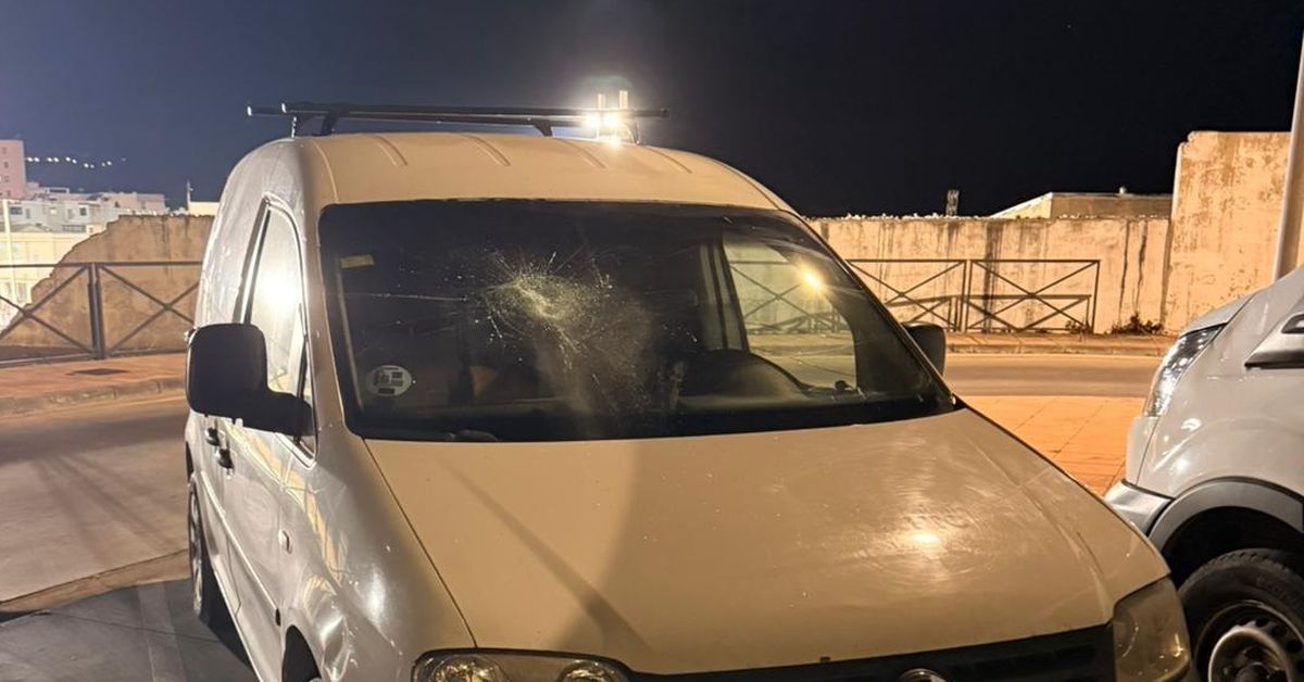 Voitures accidentées au pied du Mont Hacho à Ceuta