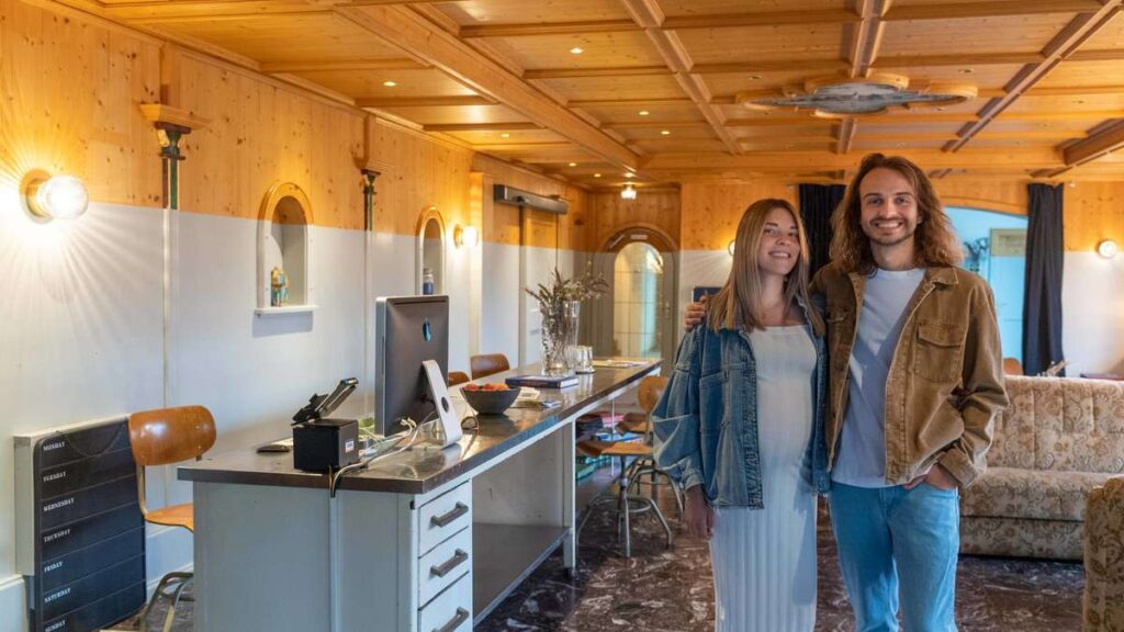 Pop-up-hôtel à Bad Wiessee : fermeture et vente aux enchères de l'inventaire !
