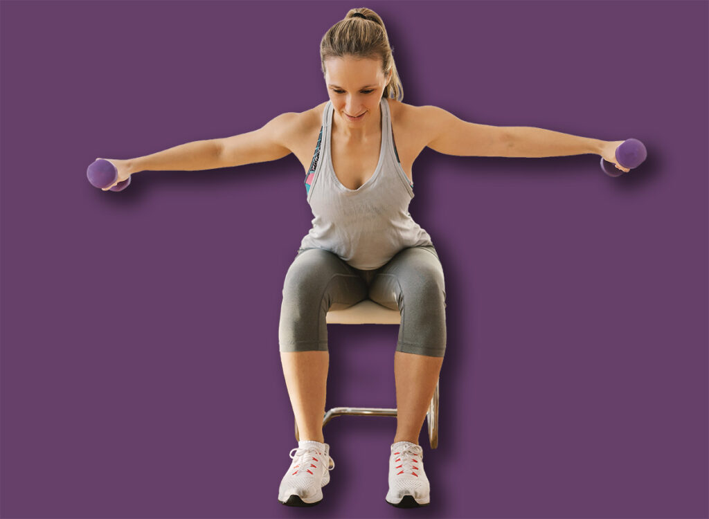 5 Exercices assis pour réduire le ventre après 50 ans