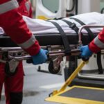 Accident à León : une blessée par son airbag après avoir percuté deux voitures stationnées