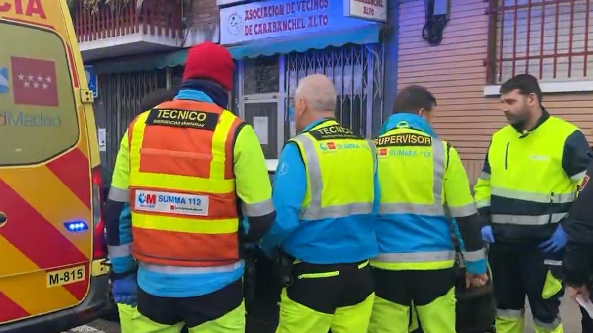 Drame à Madrid : la police tire sur un homme menaçant sa mère avec des couteaux