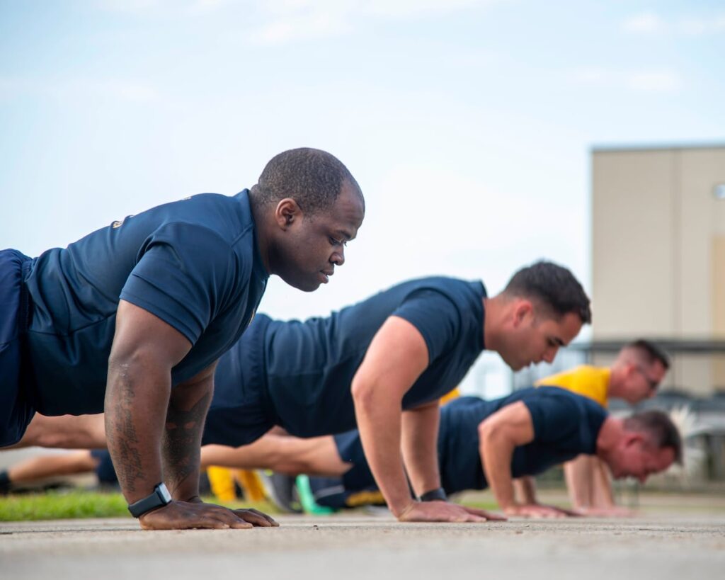 L'armée américaine double les exigences du test d’aptitude physique annuel et révise les critères d'échec !