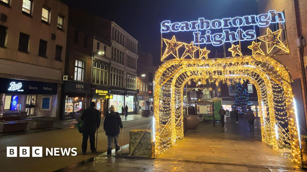 Le conseil municipal de Scarborough pourrait couvrir la facture de 50 000 £ pour les lumières de Noël !