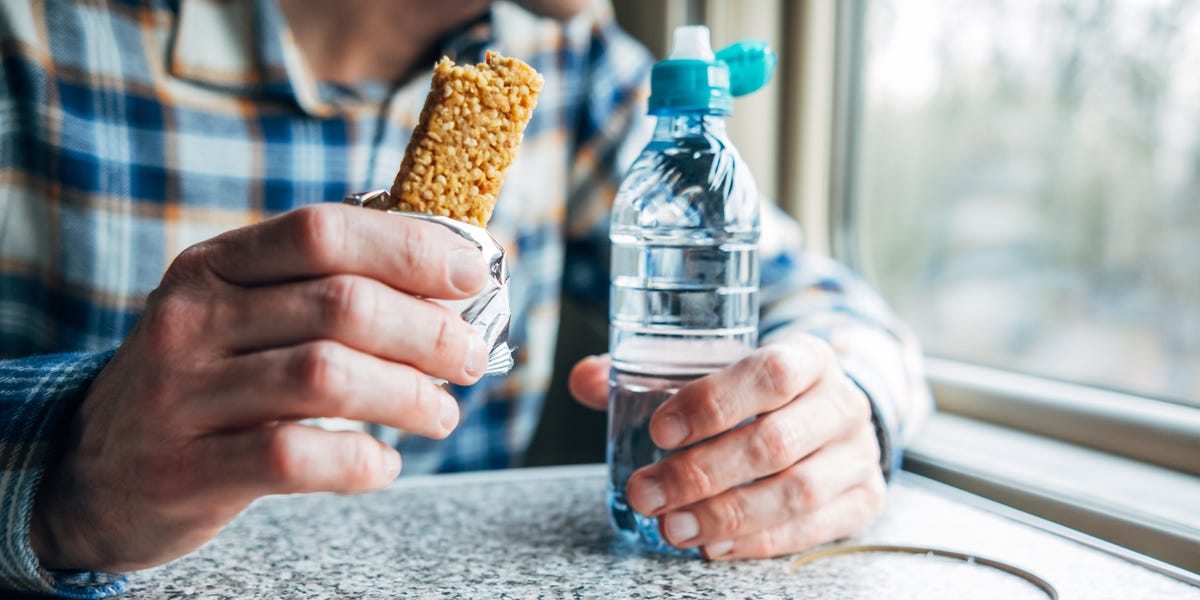 Les Meilleurs Snacks Sains à Emporter en Voyage