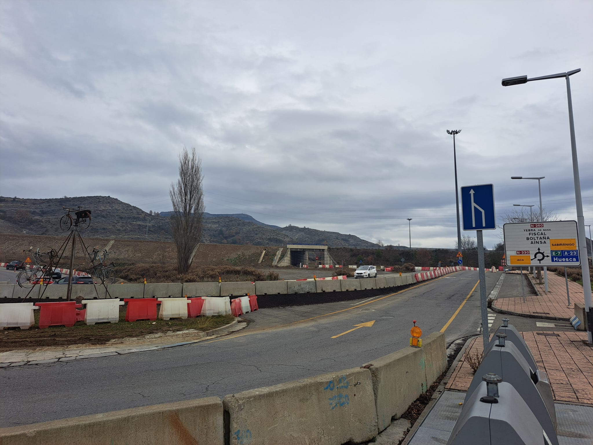 Des détours au niveau de l'entrée de Puente Sardas.