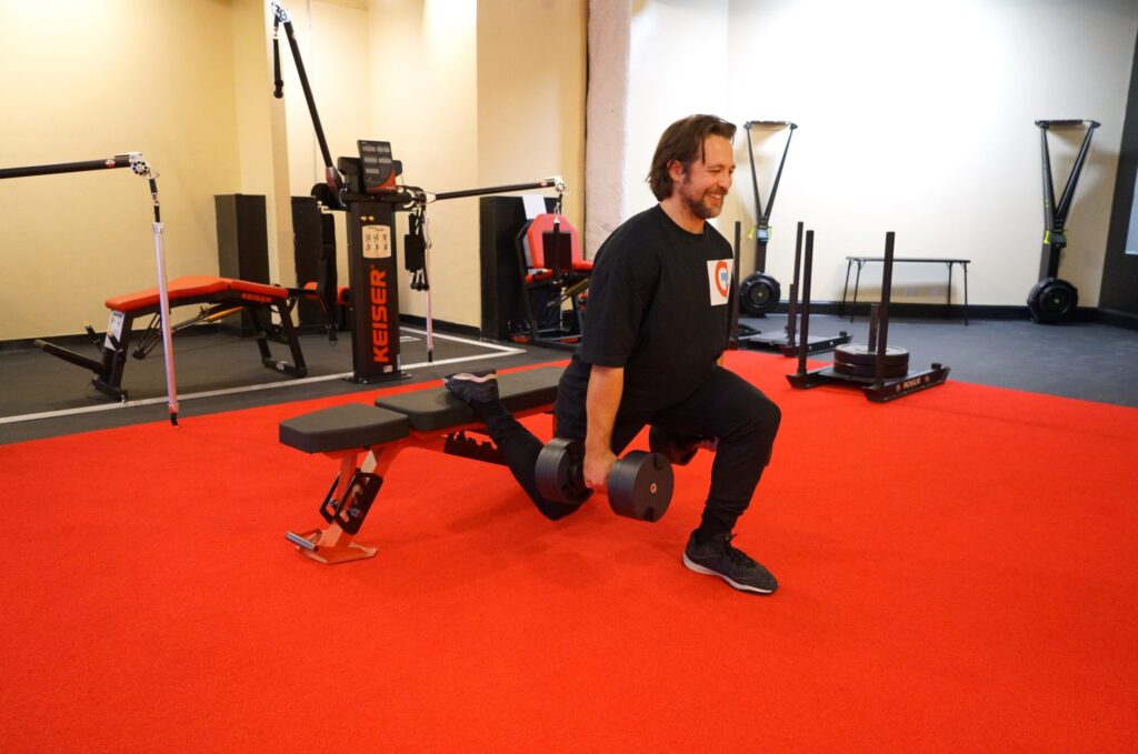 Nouveau à Logan Square : le Coach Tom, votre salle de sport dédiée à l'entraînement en groupe !