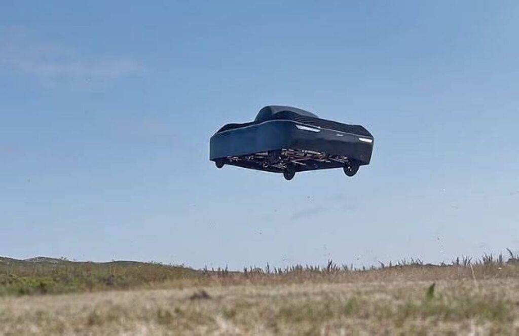 Première voiture volante au monde : début de la production