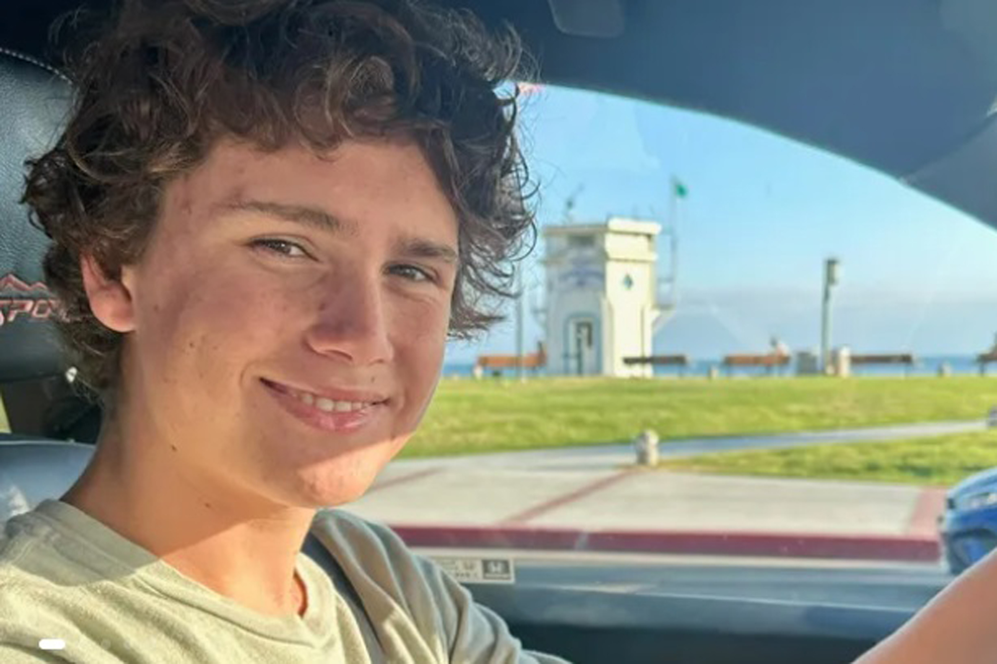 Tragique accident : un élève de San Marcos High perd la vie en skateboard