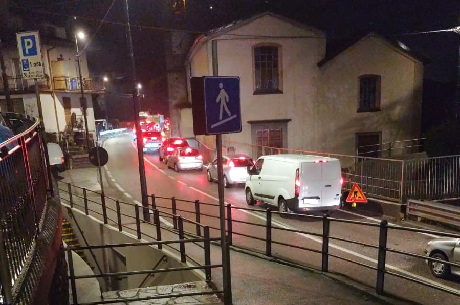 Travaux en cours : embouteillage monstre, encore une matinée noire en Val Seriana