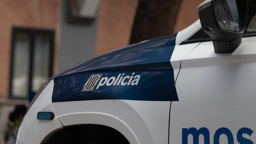 Un homme retrouvé mort dans un sac de couchage au cœur de Barcelone : enquête en cours