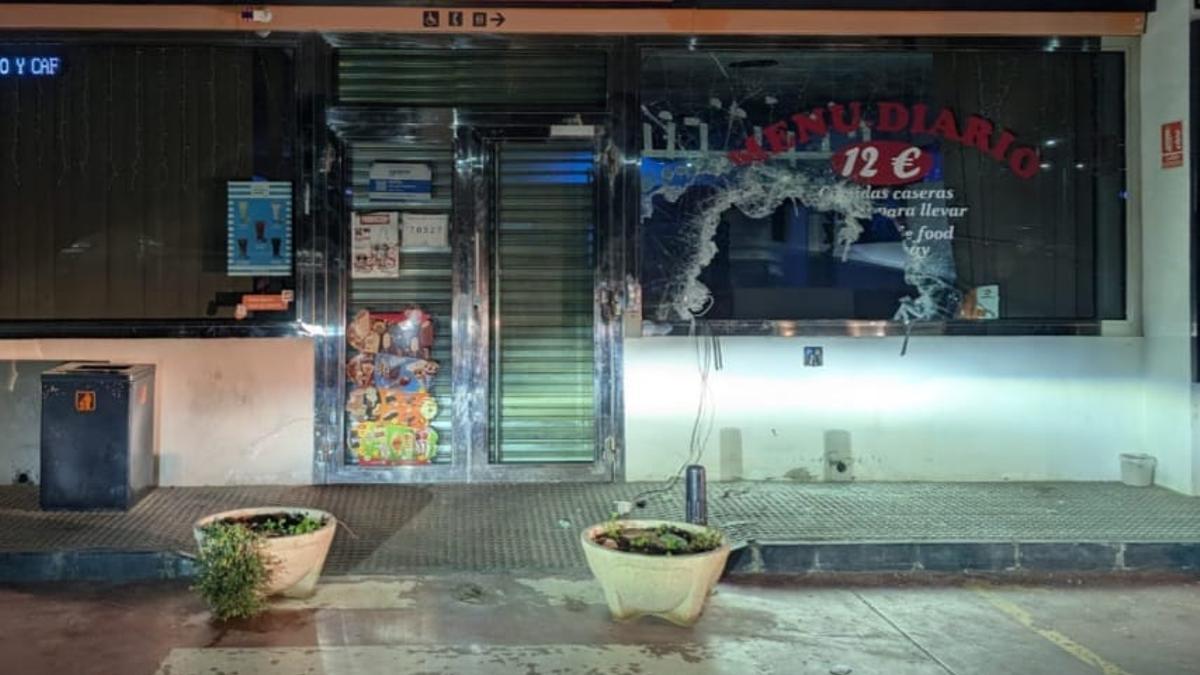 Vol audacieux à la station-service de Mazarrón : un braqueur s’empare d’une machine à sous