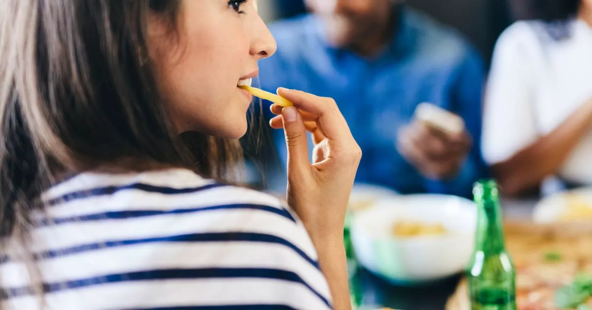 Couper un aliment augmente votre apport de 57 % tout en réduisant 330 calories !