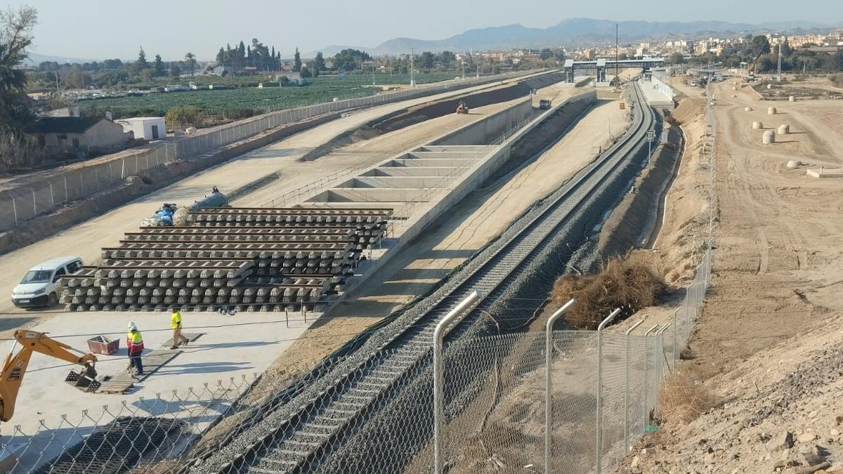 Lucas s'engage à rétablir la ligne Cartagena-Chinchilla d'ici fin d'année