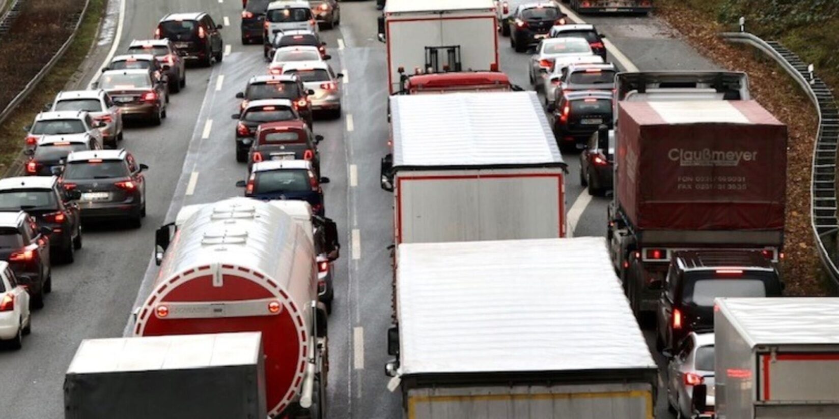 Trafic Bloqué sur l'A45 avant Westhofener Kreuz : Suivez en Direct !