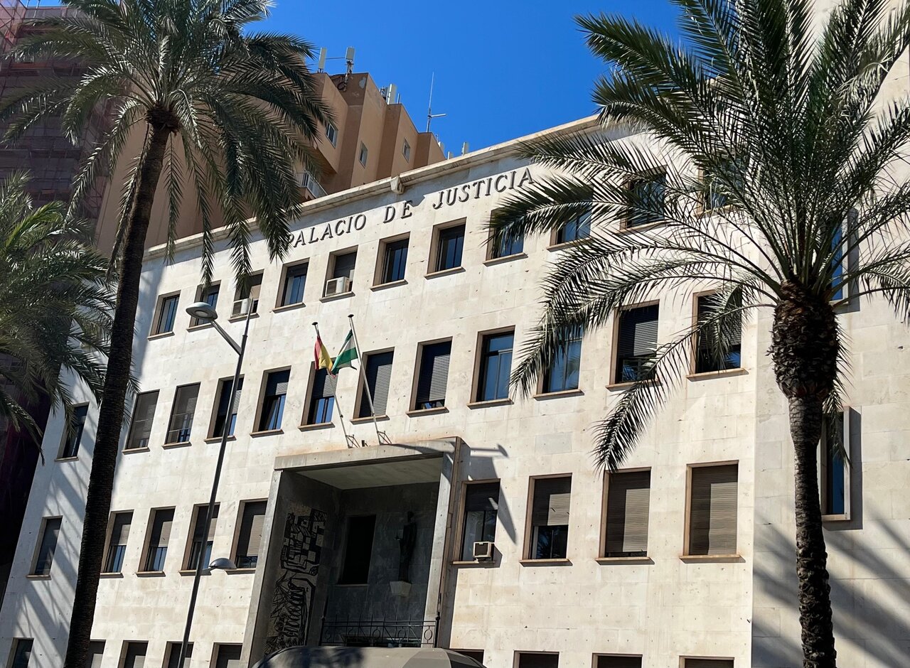 19 ans de prison pour viol violences et prostitution forcée de son épouse
