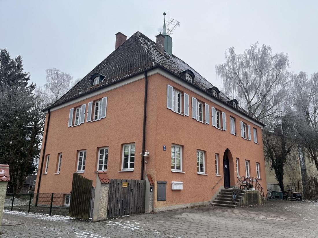 L'ancienne mairie de Solln, construite en 1928, classée monument historique.