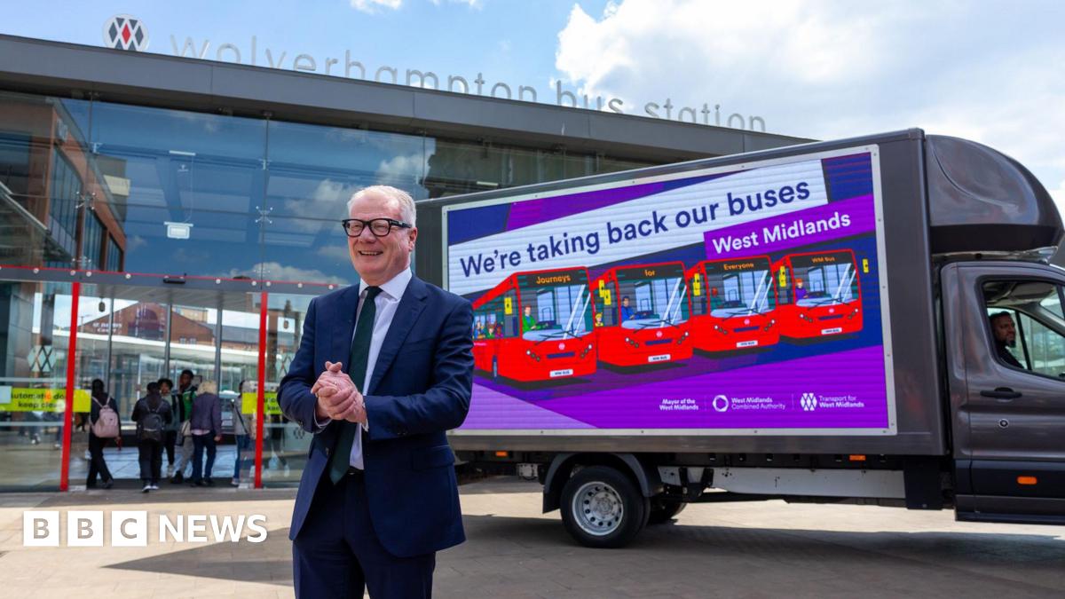 Flotte de bus désormais gérée par l'Autorité combinée des West Midlands