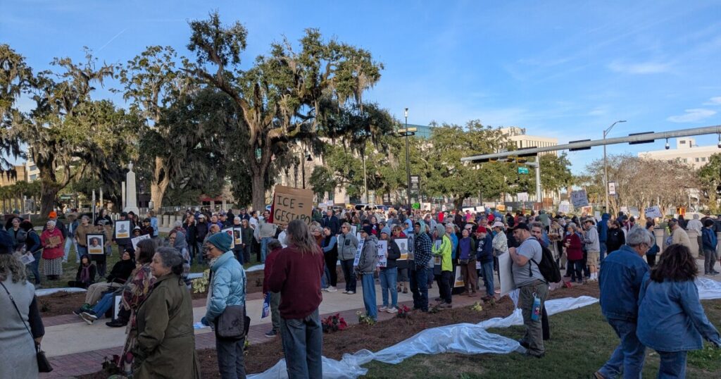 Rassemblement à Tallahassee en mémoire de Renee Good
