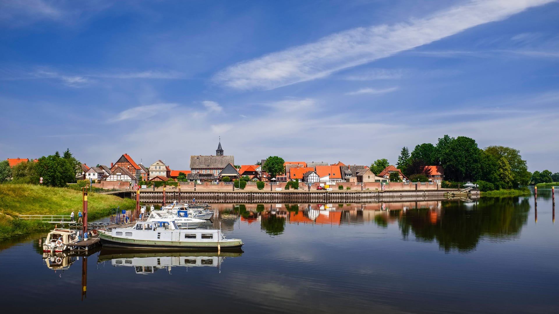 Vue sur Schnackenburg, à l'est de la Basse-Saxe.