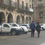 Un homme perd la vie sous les roues d'une voiture