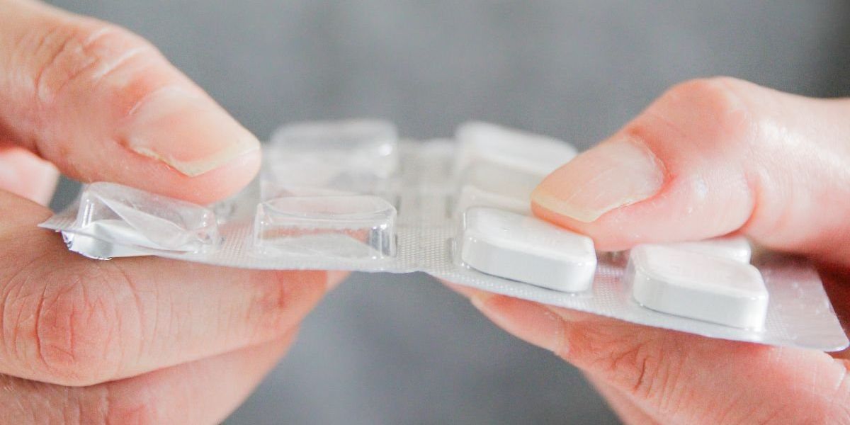 Complément de cholestérol populaire : risque rare mais réversible de dommages oculaires à fortes doses