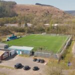 Une méthode surprenante pour maintenir les lumières de cette équipe de foot !