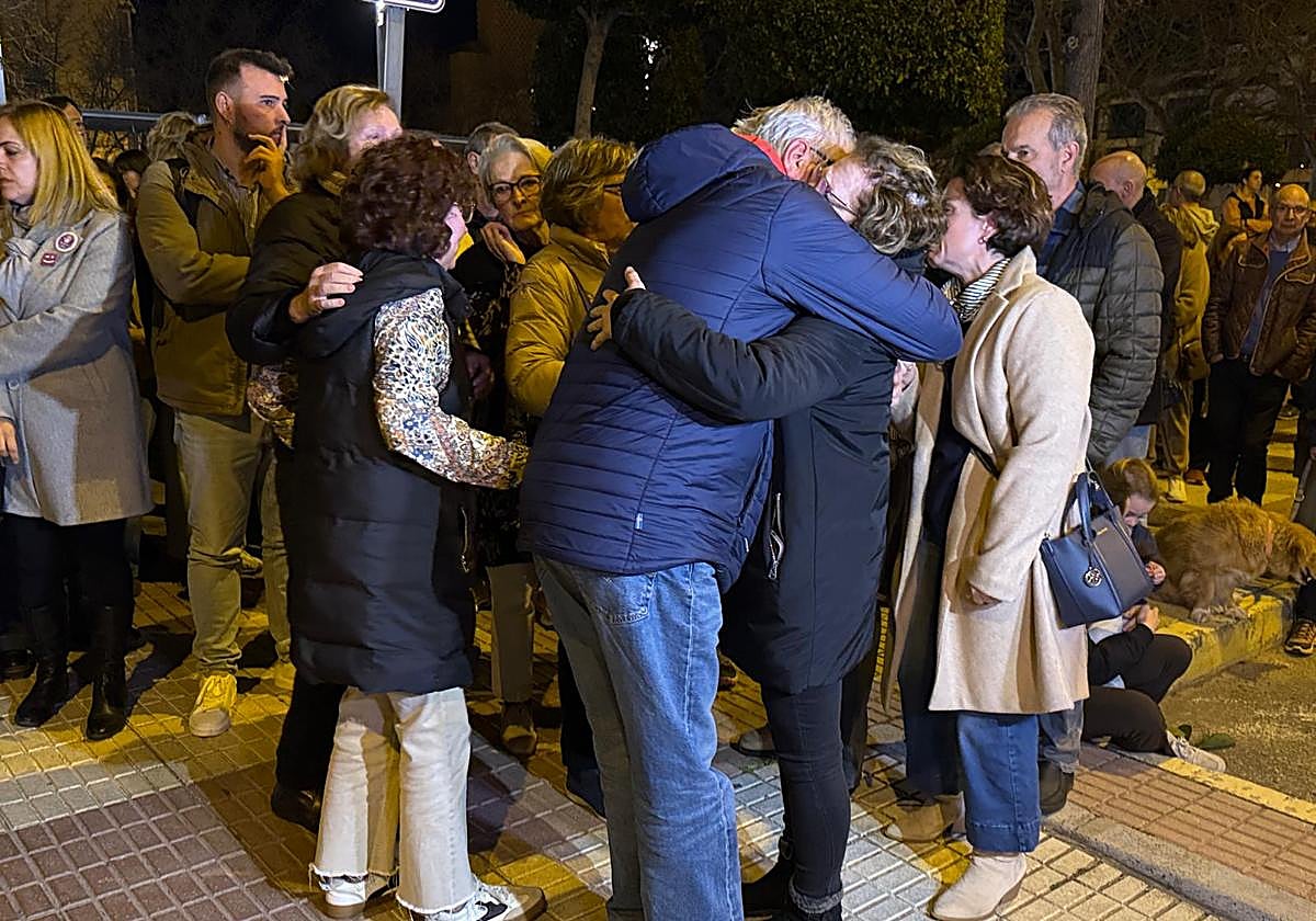 Cri de «Pas une de plus!» contre l'assassinat d'Ana à Benicàssim