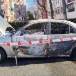 Cascots dans la rue : une voiture réduite en cendres !