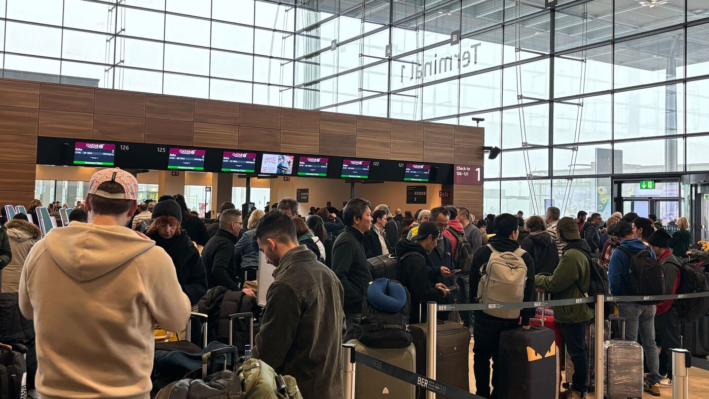 Aéroports BER : Reprise des opérations après verglas, mais retards et annulations persistent