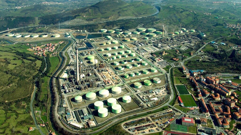 Alerte à Muskiz : restez à l'intérieur après l'incident à la raffinerie Petronor