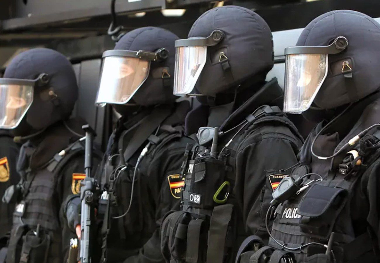 Barricadé à Torrejón de Ardoz pendant sept heures, armé jusqu'aux dents!