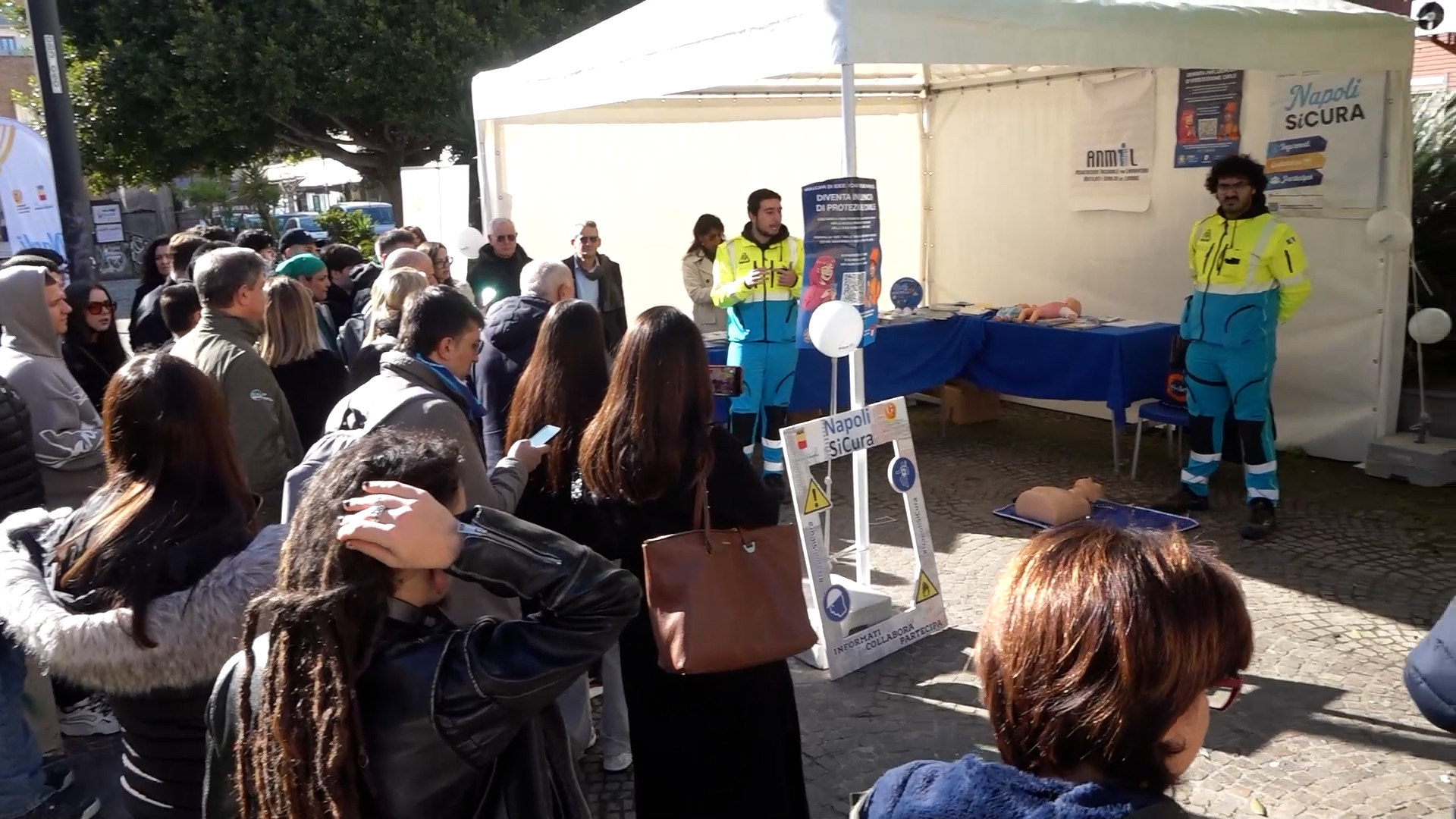 Campanie en noir : Lancement de la campagne "Napoli Città SiCura" contre les morts au travail