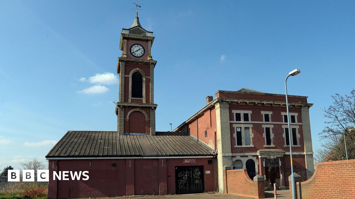 Capsule temporelle déterrée à la mairie historique de Middlesbrough