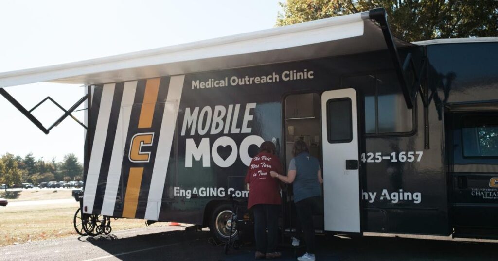 Clinique Mobile Gratuite d'UTC : Soins de Santé au Cœur du Tennessee